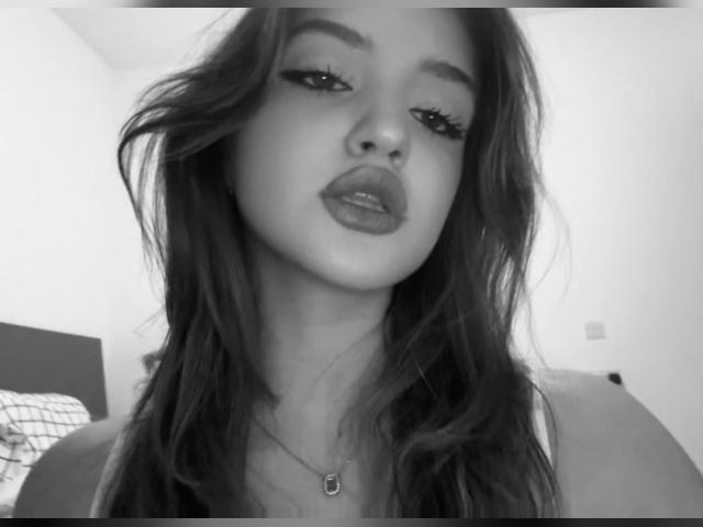 Visit K5oraline profile