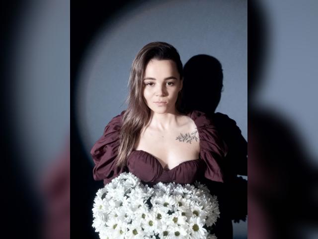 Visit Tavina profile