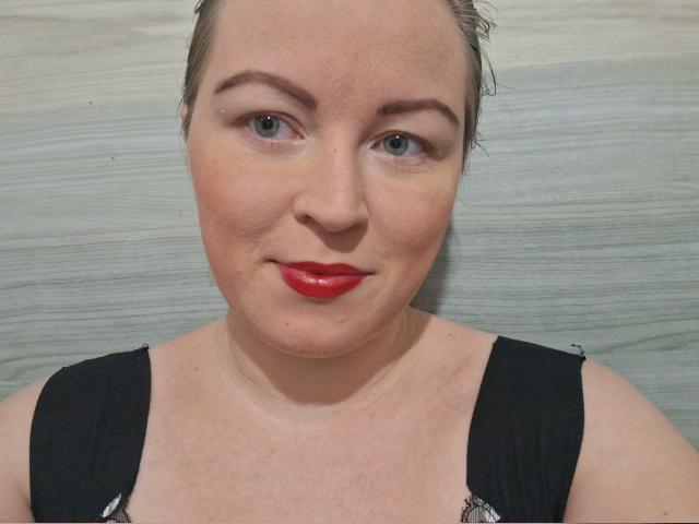 Visit sweetcandymmm profile