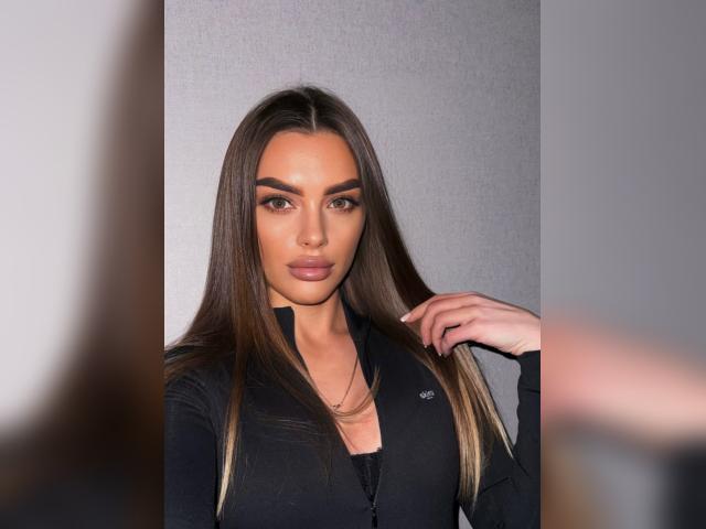 Visit MellyShine profile