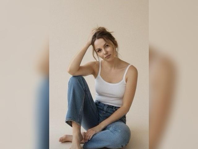 Visit LittleFoxyy profile