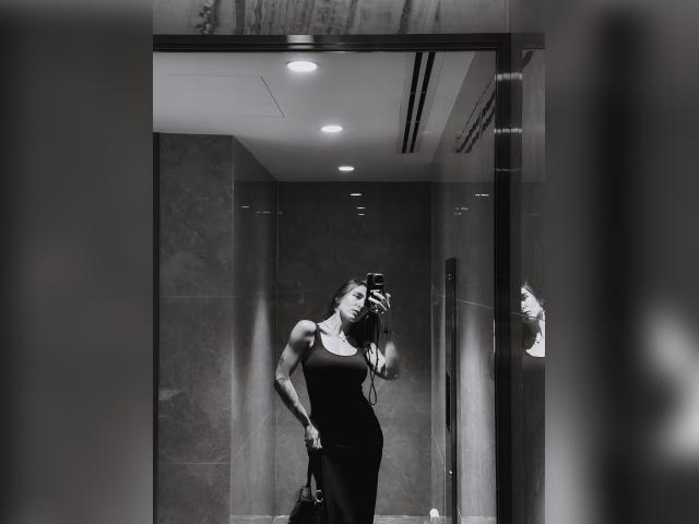 Visit HaiHeelss profile