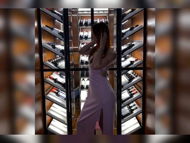 Visit LexiRose profile