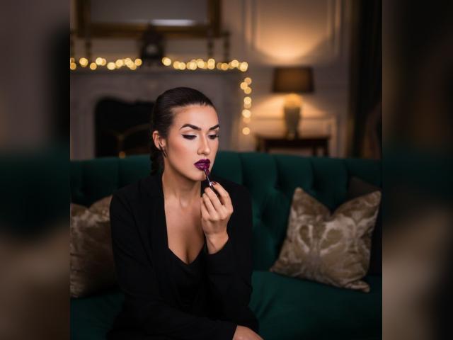 Visit NoirEmpress333 profile