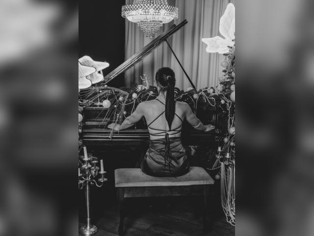 Visit Sweetie85 profile