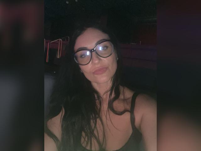 Visit Mirabele profile