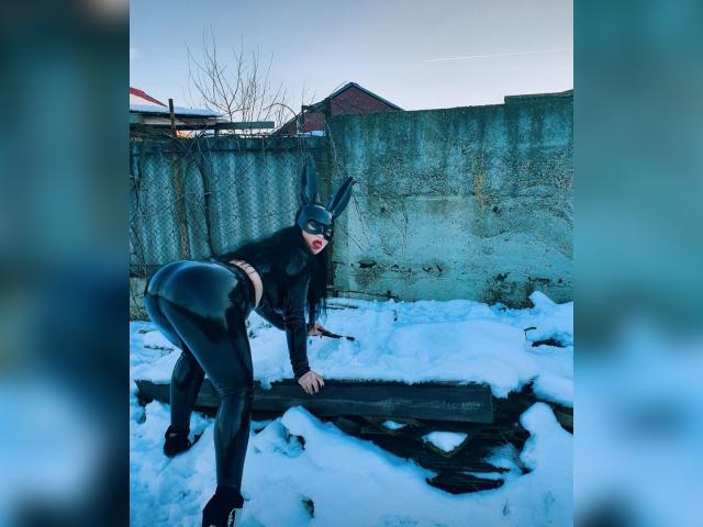 Visit Amyinna profile