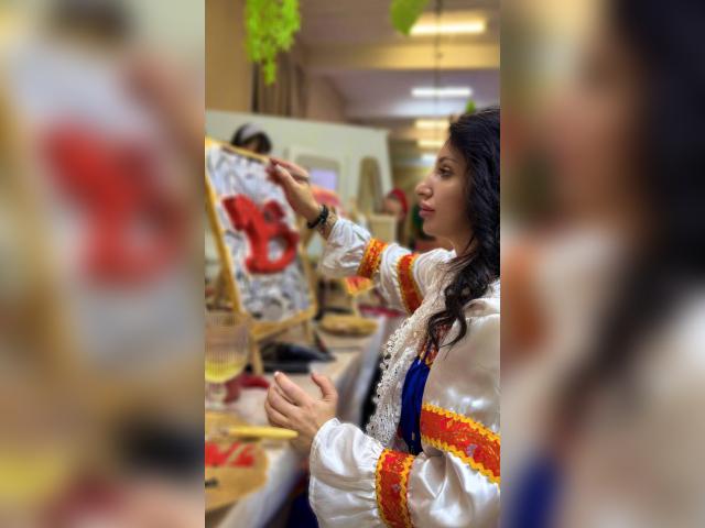 Visit Shakira profile