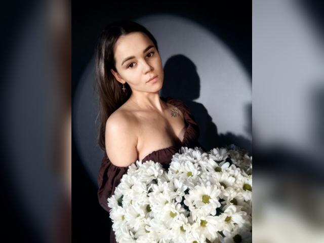 Visit Tavina profile