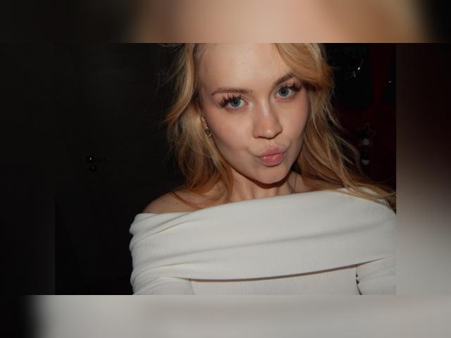 Visit Arlisse profile