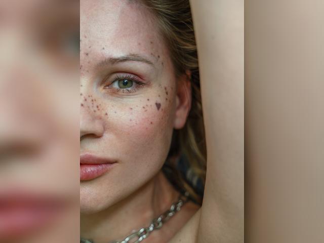 Visit HotRamona profile