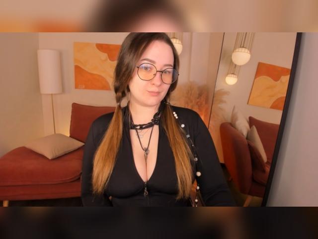 Visit EmmaBloomm profile