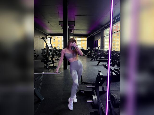 Visit 1RinaFox profile