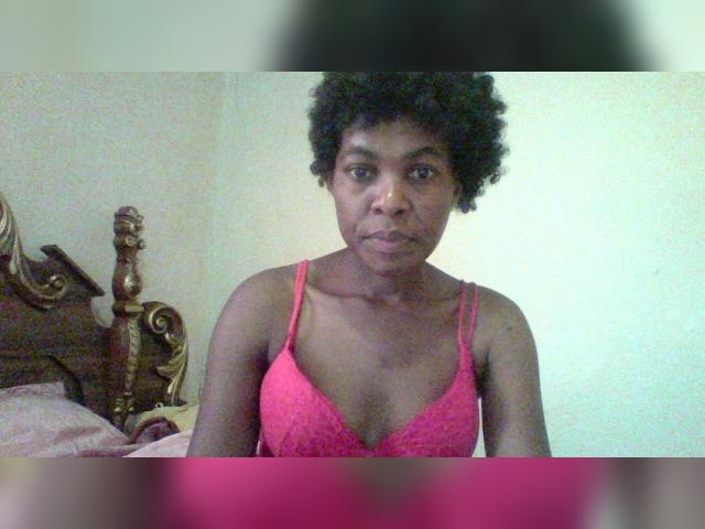 Visit Misskolly profile