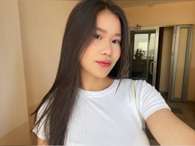 Visit LunaRoom profile