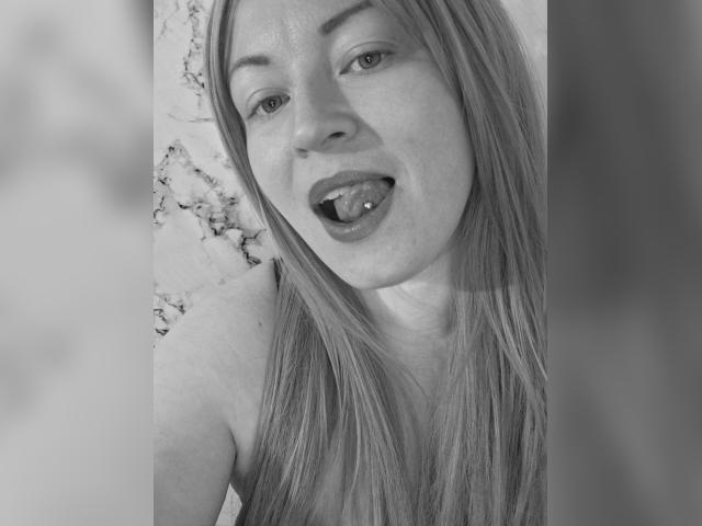 Visit sweetcandymmm profile