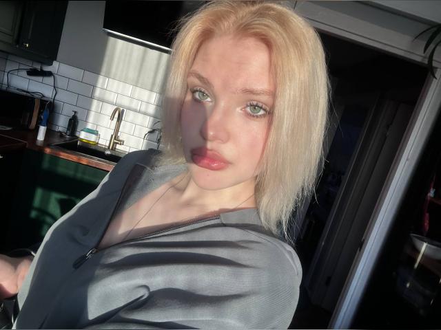 Visit O1liva profile