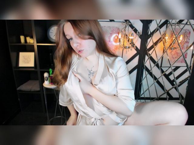 Visit LaylaGlam profile