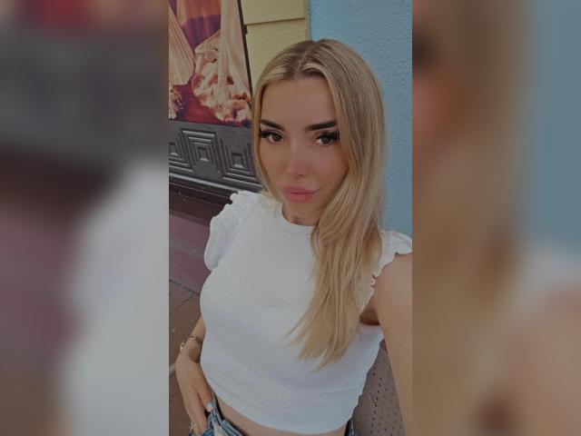 Visit KassandraSakura profile