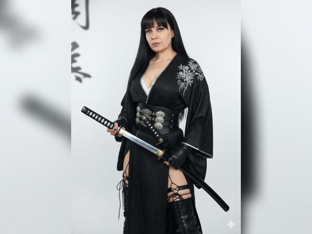 Visit QueenFrost profile