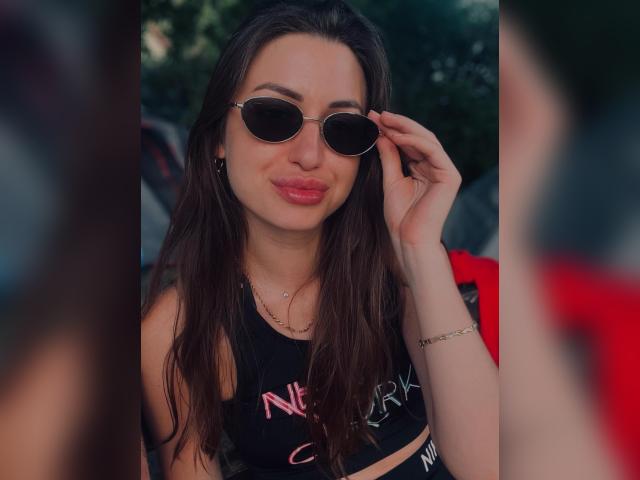 Visit sweeetlipss profile