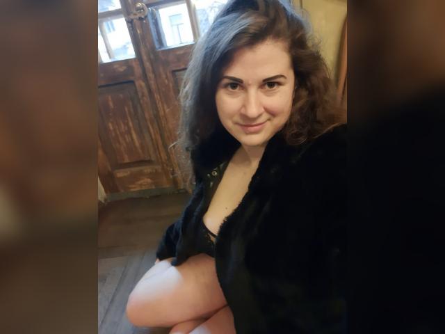 Visit Karinna profile