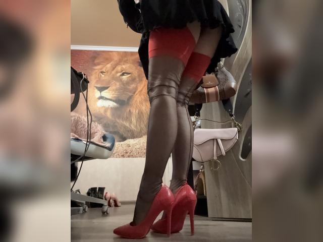 Visit XNoLimitsDomina profile