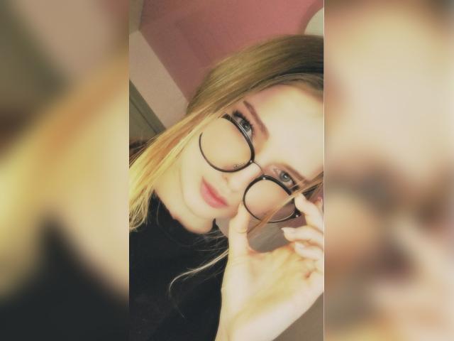 Visit SweetRinaKiss profile