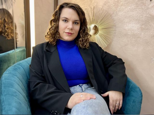 Visit TeonaX67 profile