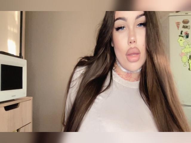 Visit Royal0Crystal profile