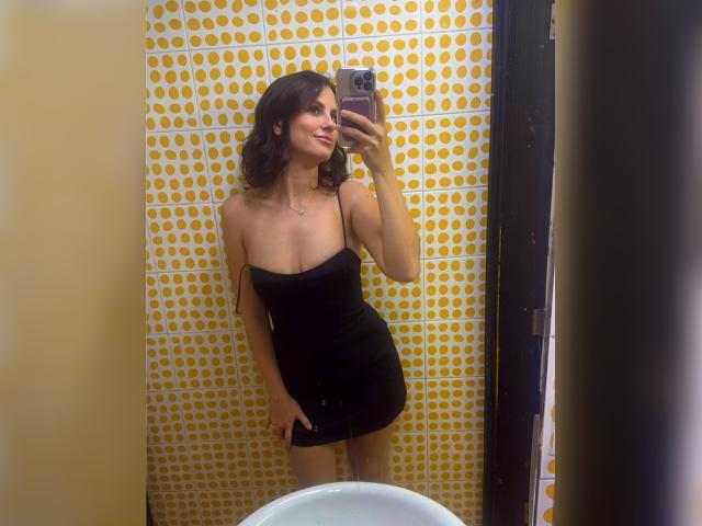 Visit MiaPrestigo profile