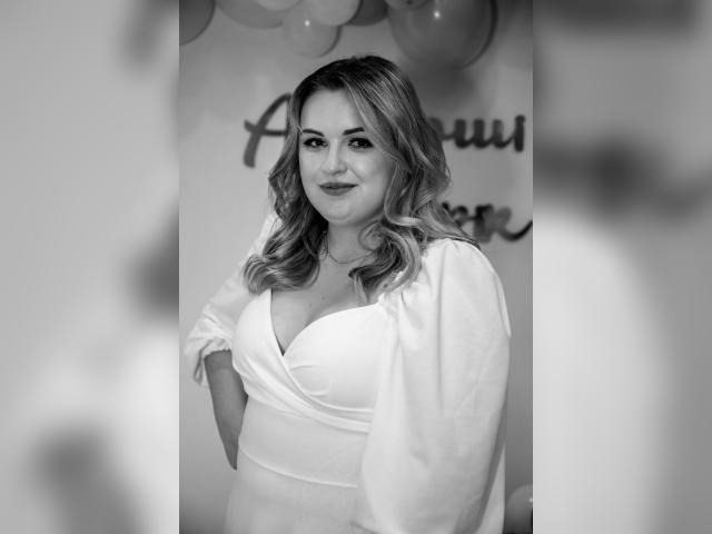 Visit PrettyNgirl profile