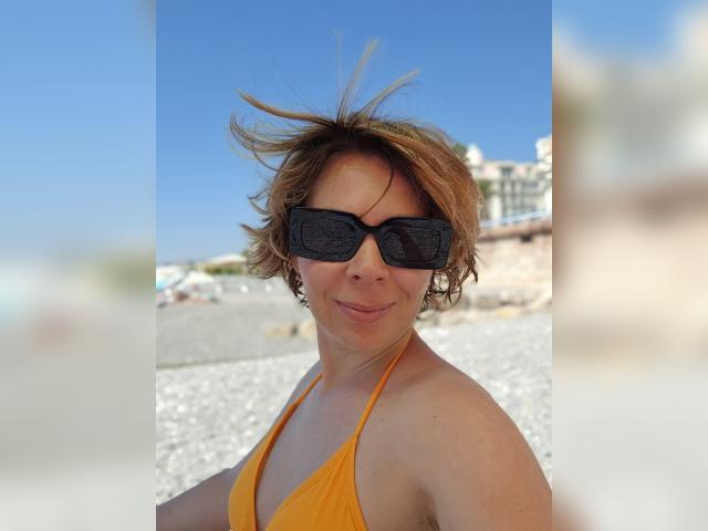 Visit Dinara profile