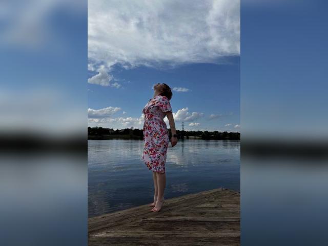 Visit Dinara profile