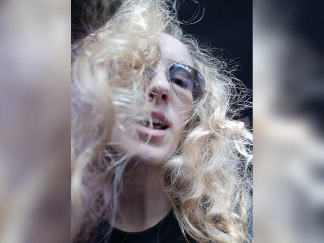 Visit Blondiere profile