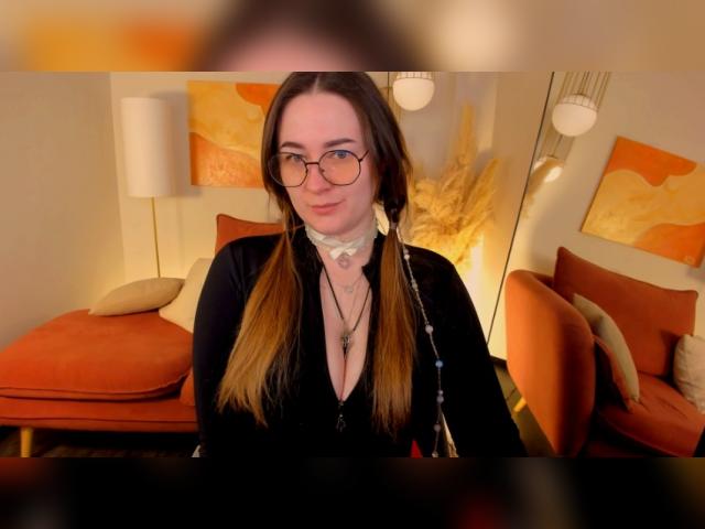 Visit EmmaBloomm profile