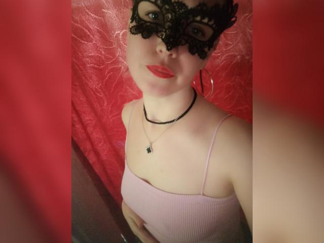 Visit AlianaRose profile