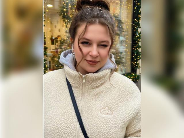 Visit MiellaFlame profile