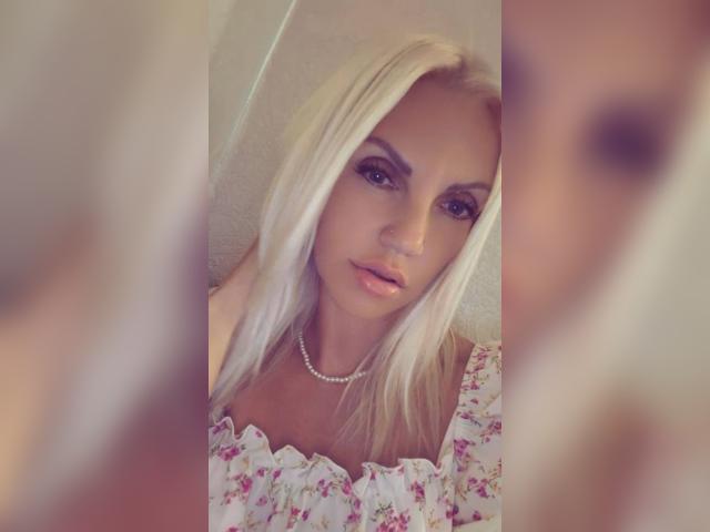 Visit CherryBlond profile