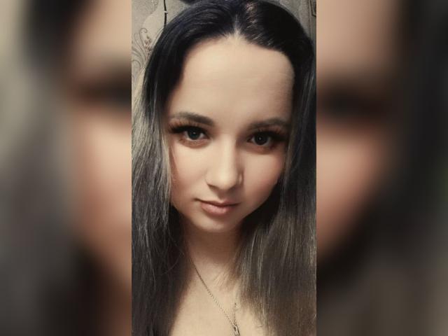 Visit MonikaBeauty profile