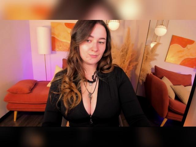 Visit EmmaBloomm profile