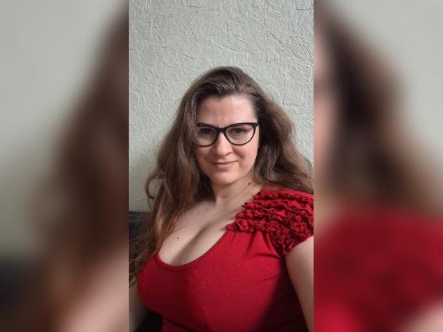 Visit Karinna profile