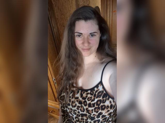 Visit Karinna profile