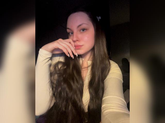 Visit O4livia profile