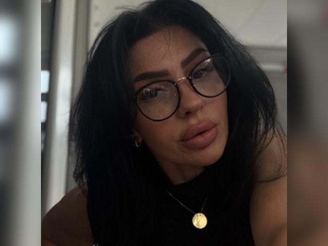 Visit BrainyBelle profile