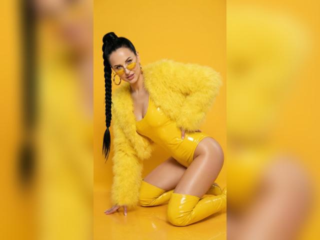 Visit EmmySweetGirl1 profile