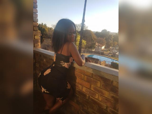 Visit Misskolly profile