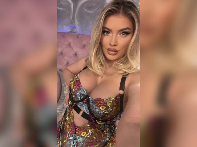 Visit MissGraceFindom profile