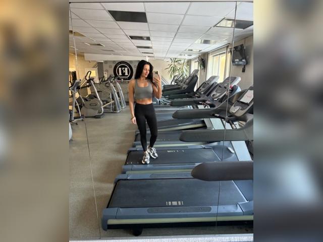 Visit GlitchyGirl profile