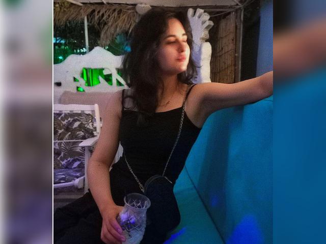 Visit AuraElle profile